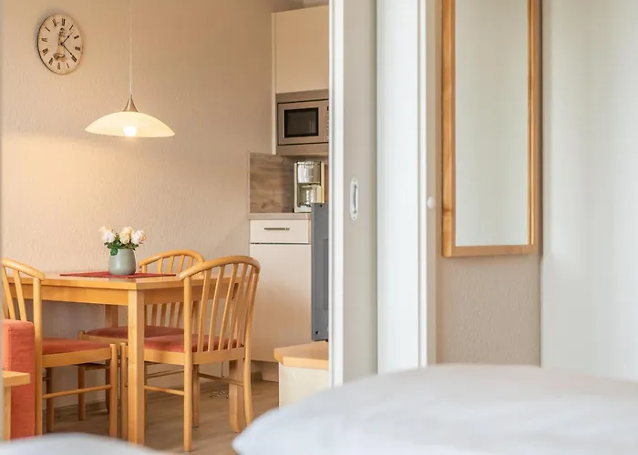 Apartment 657, Seepark *