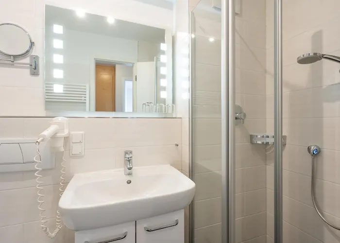 657, Seepark Apartment